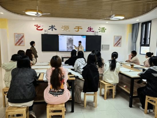 马馨蕊分别进行完美体育365官网入口